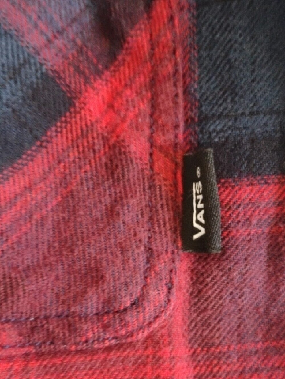 Vans Red and Navy Plaid Flannel Button-Down Shirt. Men's XL. Excellent Conditio - Picture 5 of 8